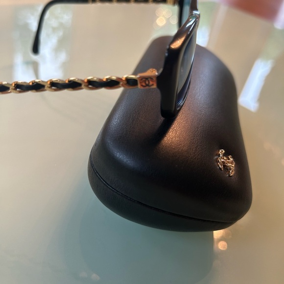 Chanel Sunglasses Authentic blue lenses - Picture 3 of 9